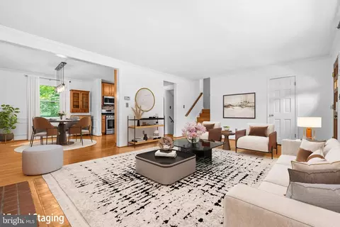 Living - 5313 Atlee Pl, Springfield, VA 22151 photo 2 of 9