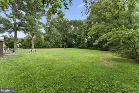 Exterior - 8721 Pohick Rd, Springfield, VA 22153 photo 10 of 13