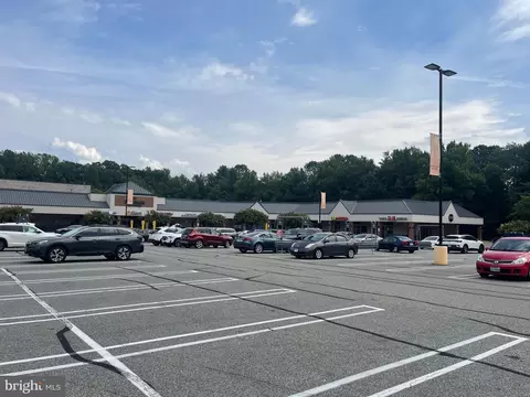 Exterior - 8721 Pohick Rd, Springfield, VA 22153 photo 11 of 13