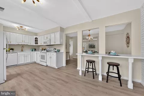 Kitchen - 2255 Cedar Ln, Vienna, VA 22182 photo 3 of 3