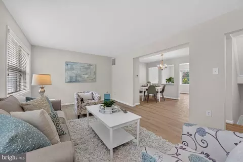 Living - 2255 Cedar Ln, Vienna, VA 22182 photo 4 of 6