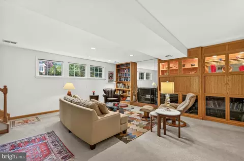 Other - 7124 Thrasher Rd, Mclean, VA 22101 photo 7 of 19