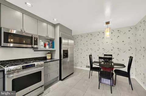 Kitchen - 7124 Thrasher Rd, Mclean, VA 22101 photo 5 of 6