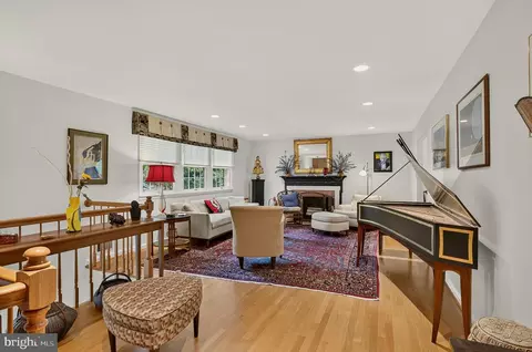Living - 7124 Thrasher Rd, Mclean, VA 22101 photo 1 of 8
