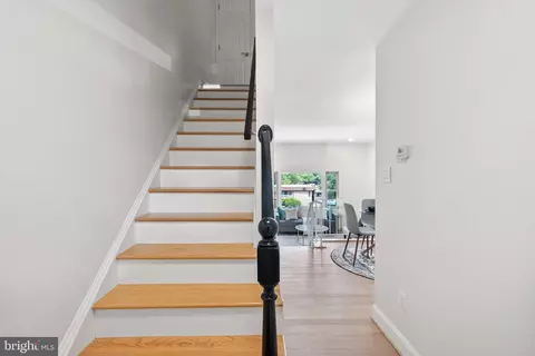 Entry Way - 8530 Barrington Ct #938, Springfield, VA 22152 photo 1 of 2