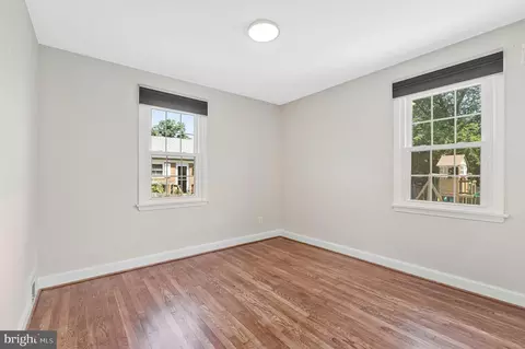 Bedroom - 6015 Backlick Rd, Springfield, VA 22150 photo 3 of 3