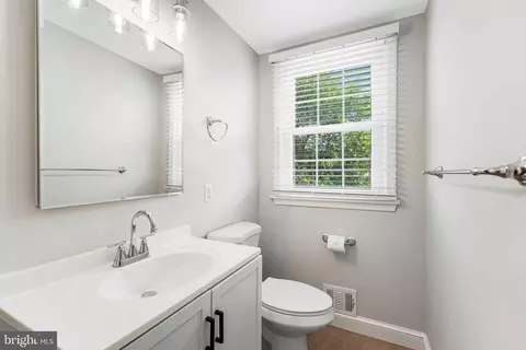 Bath - 6015 Backlick Rd, Springfield, VA 22150 photo 2 of 4