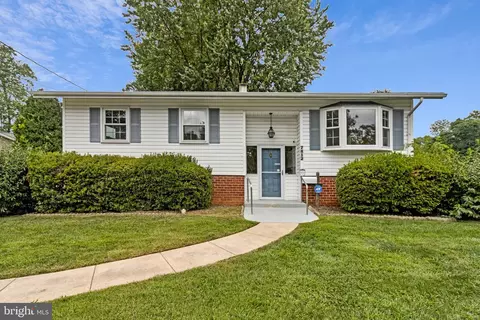 7812 Royston St, Annandale, VA 22003