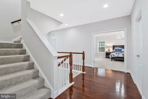 Entry Way - 1302 Scotts Run Rd, Mclean, VA 22102 photo 5 of 8