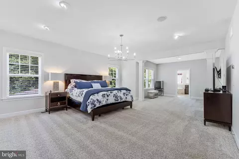 Bedroom - 1302 Scotts Run Rd, Mclean, VA 22102 photo 2 of 8