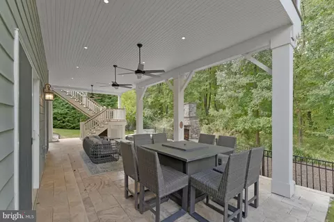 Exterior - 1302 Scotts Run Rd, Mclean, VA 22102 photo 17 of 20
