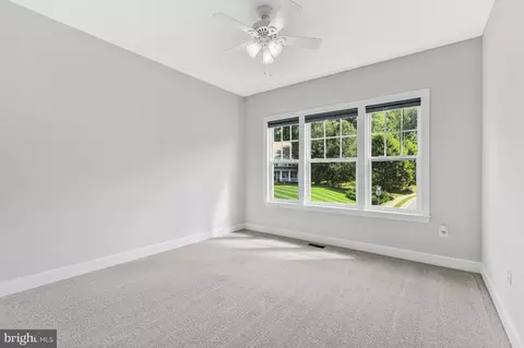 Bedroom - 1302 Scotts Run Rd, Mclean, VA 22102 photo 4 of 8