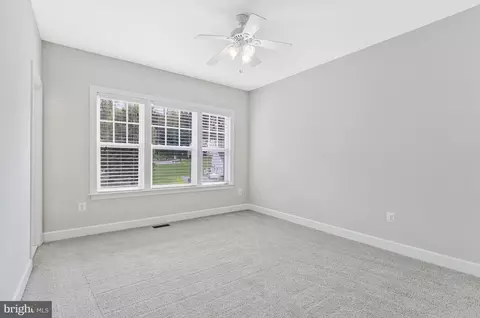 Bedroom - 1302 Scotts Run Rd, Mclean, VA 22102 photo 5 of 8