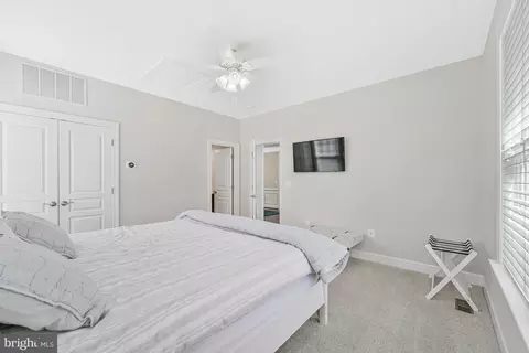Bedroom - 1302 Scotts Run Rd, Mclean, VA 22102 photo 1 of 8