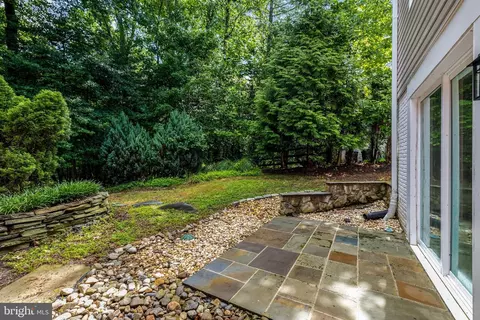 Exterior - 10910 Wilder Point Ln, Reston, VA 20191 photo 5 of 11