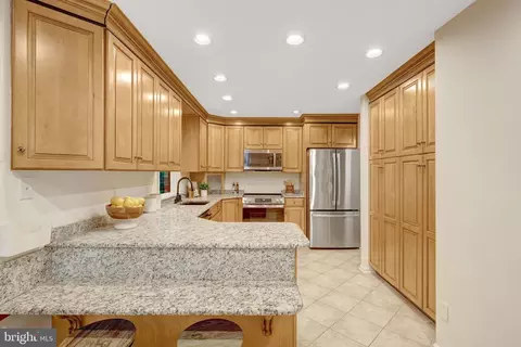 Kitchen - 10910 Wilder Point Ln, Reston, VA 20191 photo 2 of 4