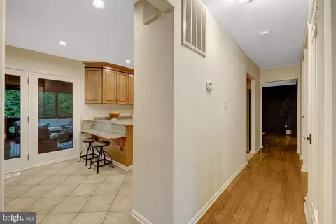 Entry Way - 10910 Wilder Point Ln, Reston, VA 20191 photo 3 of 8