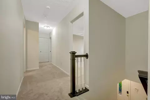 Entry Way - 10910 Wilder Point Ln, Reston, VA 20191 photo 6 of 8