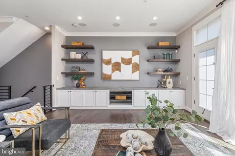 Other - 1876 Easterly Rd, Reston, VA 20190 photo 3 of 40