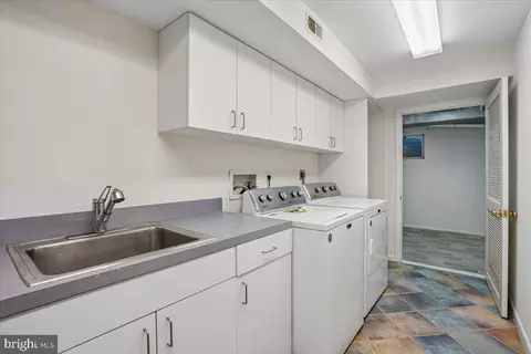 Other - 911 Rail Ct, Mclean, VA 22102 photo 16 of 19