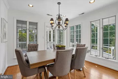 Dining - 911 Rail Ct, Mclean, VA 22102 photo 4 of 6