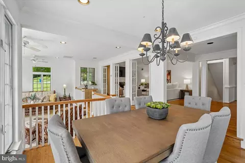Dining - 911 Rail Ct, Mclean, VA 22102 photo 6 of 6
