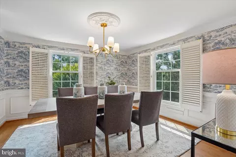 Dining - 911 Rail Ct, Mclean, VA 22102 photo 3 of 6