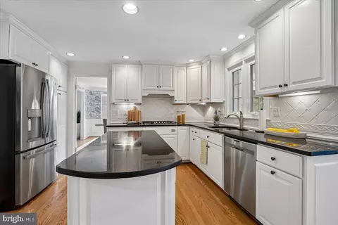 Kitchen - 911 Rail Ct, Mclean, VA 22102 photo 1 of 5