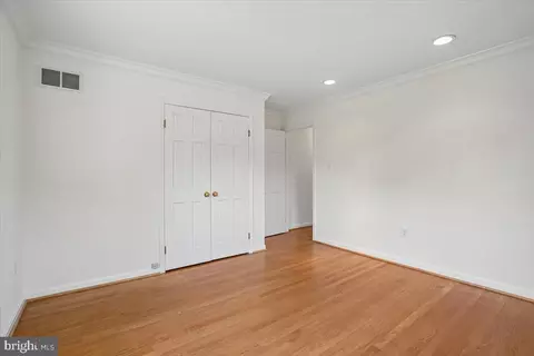 Bedroom - 911 Rail Ct, Mclean, VA 22102 photo 9 of 9