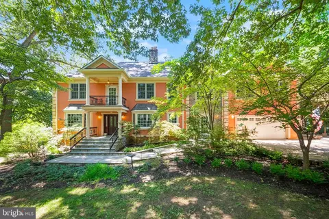 3312 Prosperity Ave, Fairfax, VA 22031