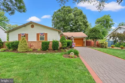8601 Wagon Wheel Rd, Alexandria, VA 22309