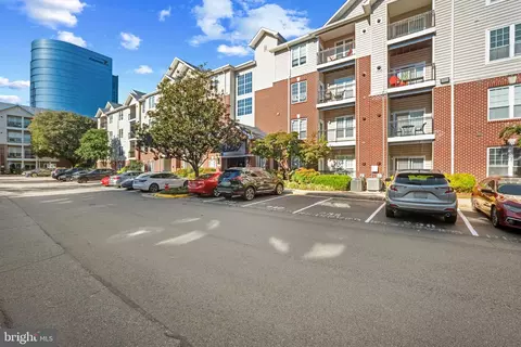1580 Spring Gate Dr #4216, Mclean, VA 22102