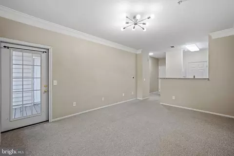Living - 1580 Spring Gate Dr #4216, Mclean, VA 22102 photo 1 of 1