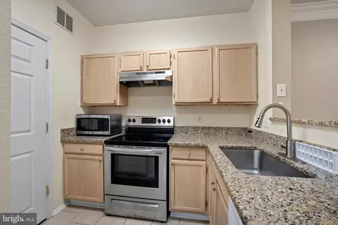 Kitchen - 1580 Spring Gate Dr #4216, Mclean, VA 22102 photo 1 of 1