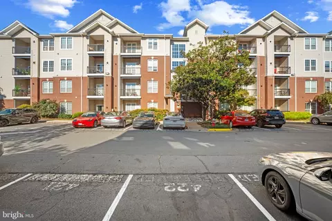 Exterior - 1580 Spring Gate Dr #4216, Mclean, VA 22102 photo 2 of 4