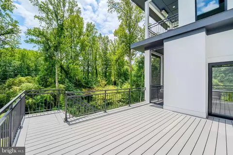 Exterior - 1434 Waggaman Cir, Mclean, VA 22101 photo 4 of 14