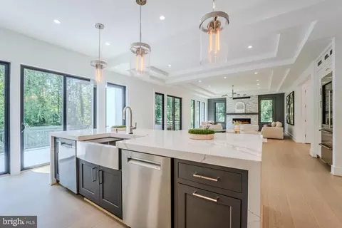 Kitchen - 1434 Waggaman Cir, Mclean, VA 22101 photo 4 of 4