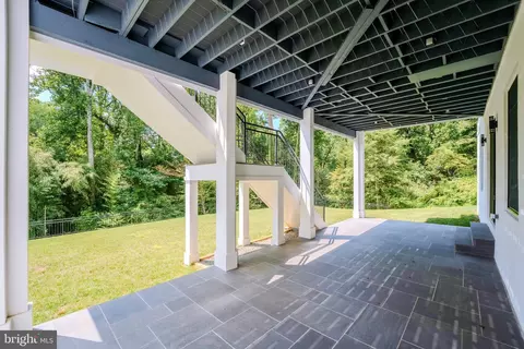 Exterior - 1434 Waggaman Cir, Mclean, VA 22101 photo 9 of 14