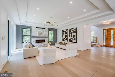 Living - 1434 Waggaman Cir, Mclean, VA 22101 photo 1 of 9