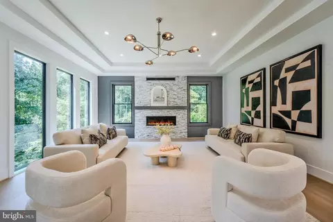 Living - 1434 Waggaman Cir, Mclean, VA 22101 photo 3 of 9