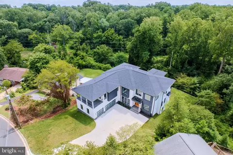 View/Area - 1434 Waggaman Cir, Mclean, VA 22101 photo 7 of 7