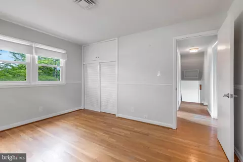 Bedroom - 1323 Mayflower Dr, Mclean, VA 22101 photo 2 of 5