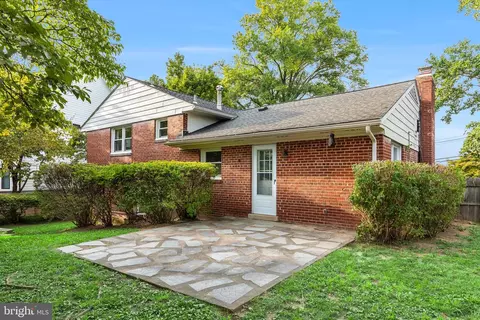 Exterior - 1323 Mayflower Dr, Mclean, VA 22101 photo 3 of 4