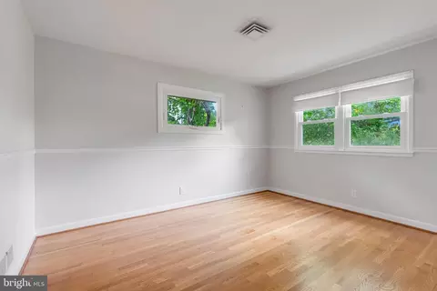 Bedroom - 1323 Mayflower Dr, Mclean, VA 22101 photo 1 of 5