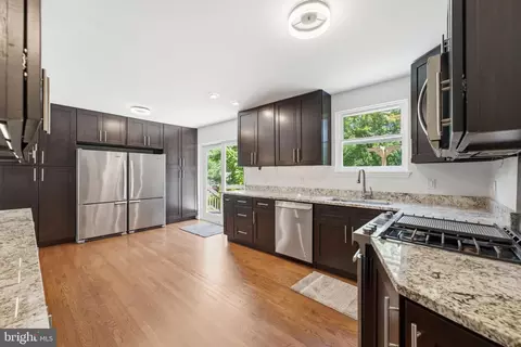 Kitchen - 8923 Cromwell, Springfield, VA 22151 photo 2 of 5
