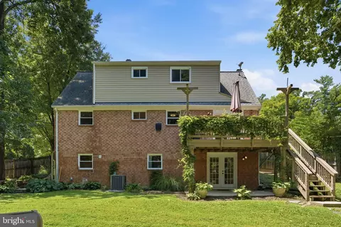 Exterior - 8923 Cromwell, Springfield, VA 22151 photo 13 of 17