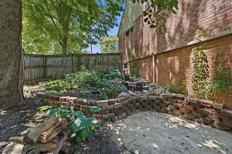Exterior - 8923 Cromwell, Springfield, VA 22151 photo 11 of 17