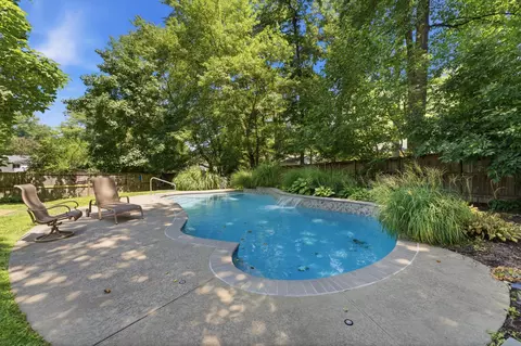 Exterior - 8923 Cromwell, Springfield, VA 22151 photo 9 of 17