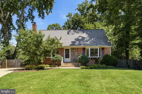 Exterior - 8923 Cromwell, Springfield, VA 22151 photo 2 of 17