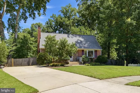Exterior - 8923 Cromwell, Springfield, VA 22151 photo 3 of 17
